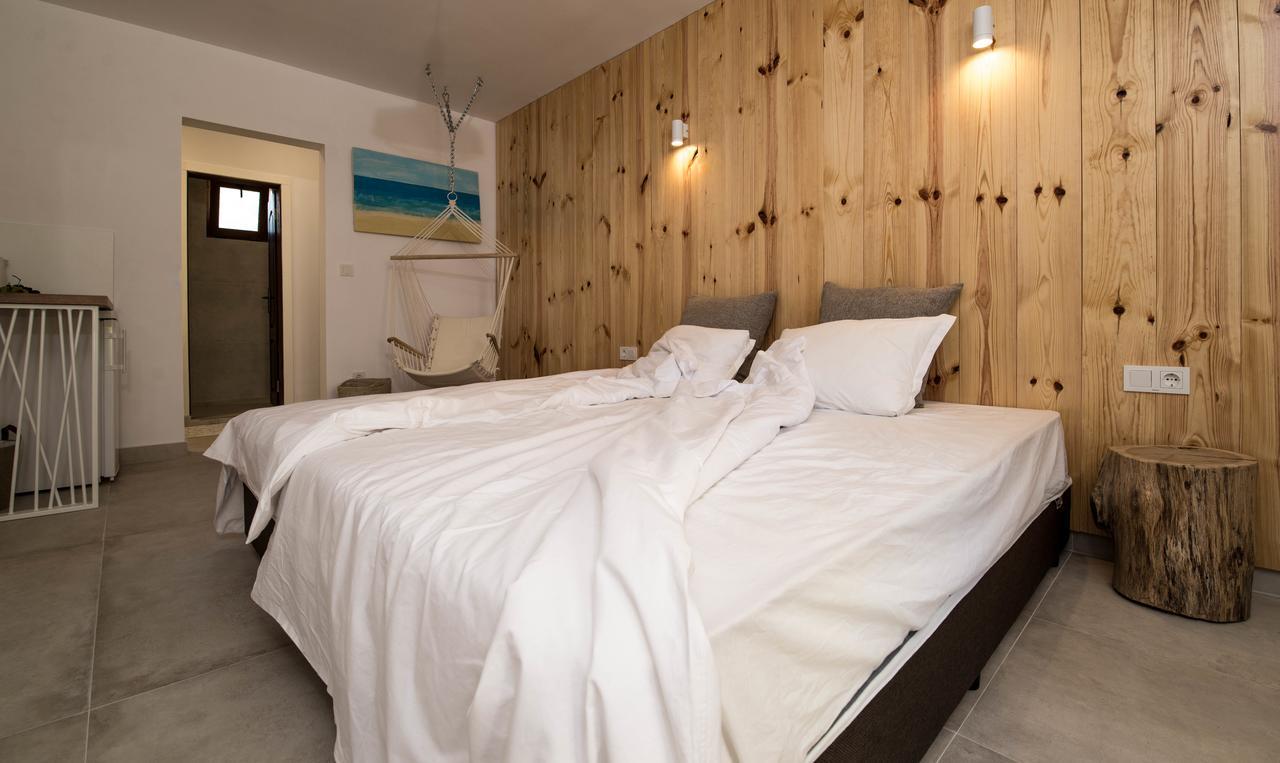 The Poolhouse Apartment Pantai Sunny Bagian luar foto